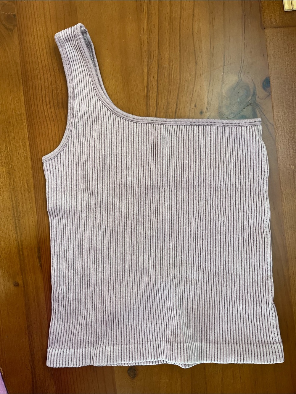 Asymmetrical One-Shoulder Ribbed Crop Top - Picture 3 of 3